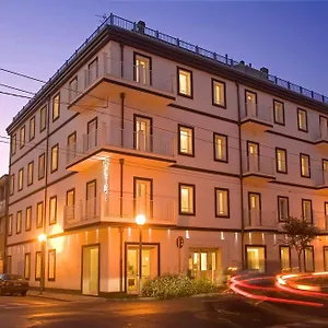 Card International Otel
